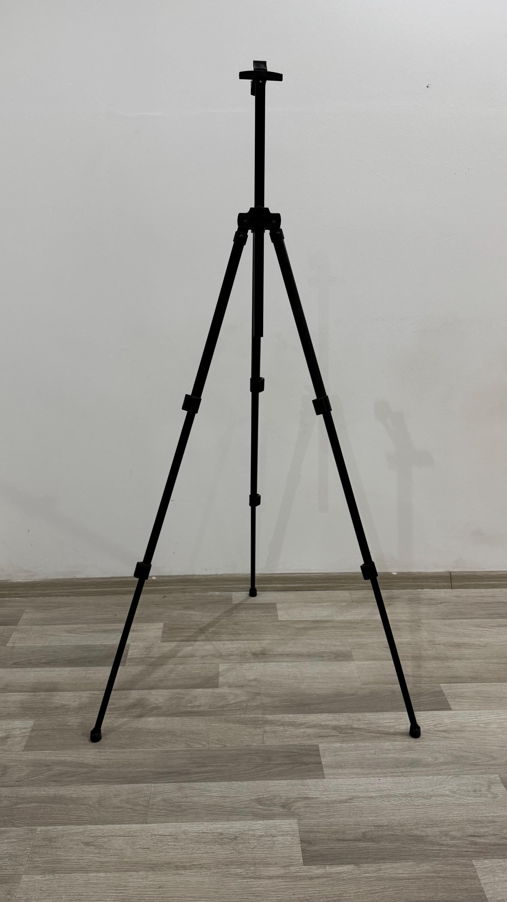 Metal Easel Stand: Foldable Table Top Sign Holder