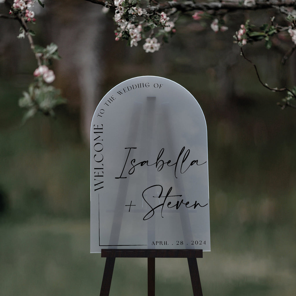 Acrylic Wedding Welcome Sign – Personalized Wedding Entrance Sign